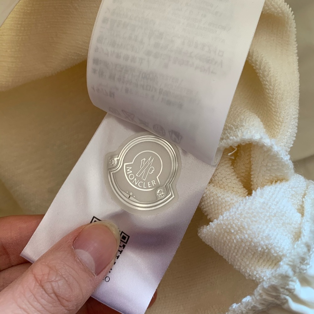 ๐ค MONCLER DRESS ๐ค - Picture 9 of 9